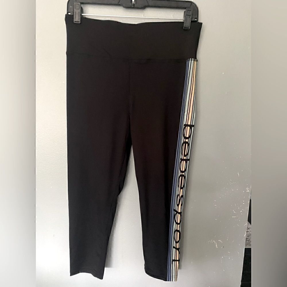- Bebe Capri leggings side logo stripe black size large